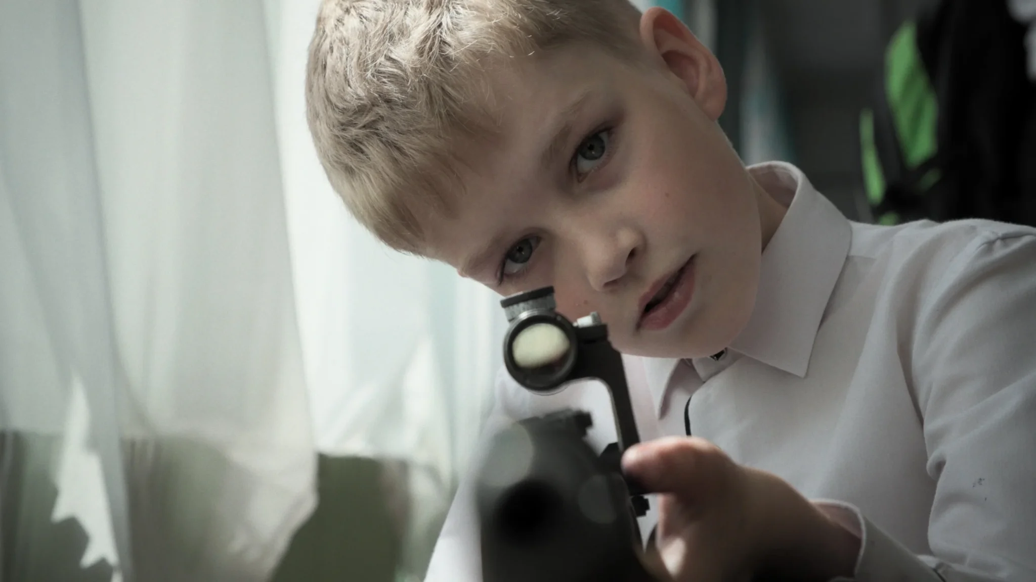 Scena dal film Mr nobody against putin (mr. nobody mod putin)