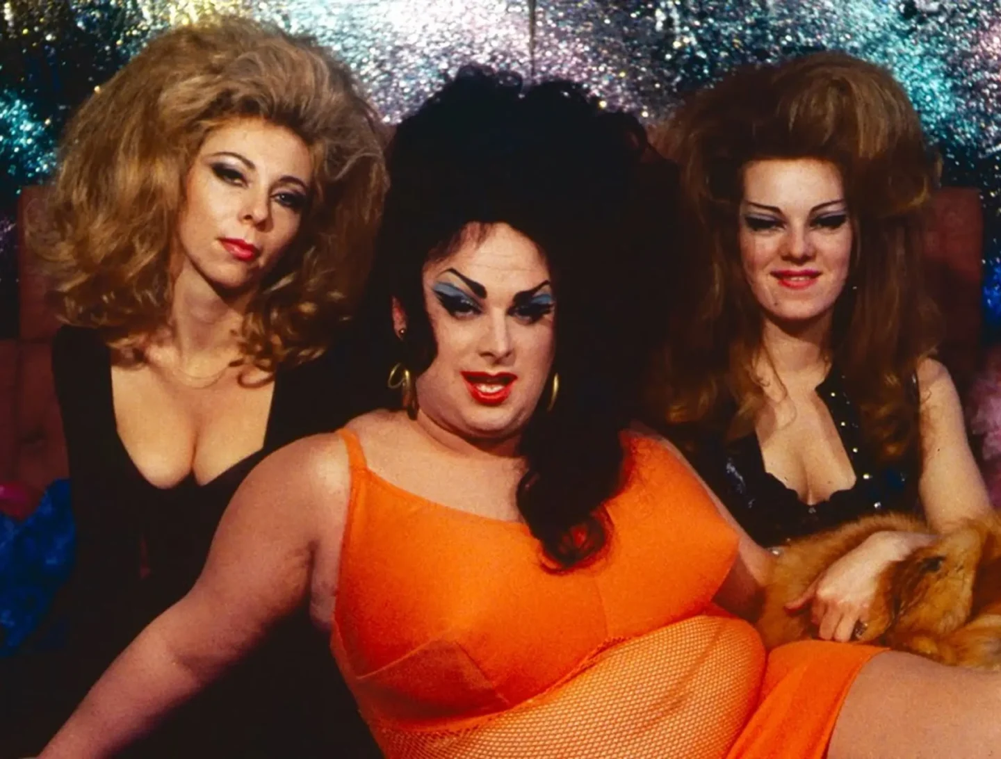 Scena dal film Agitazione femminile (Female Trouble)