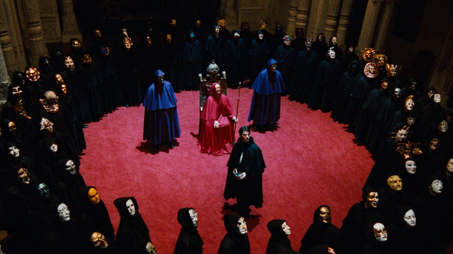 Scena dal film Eyes Wide Shut